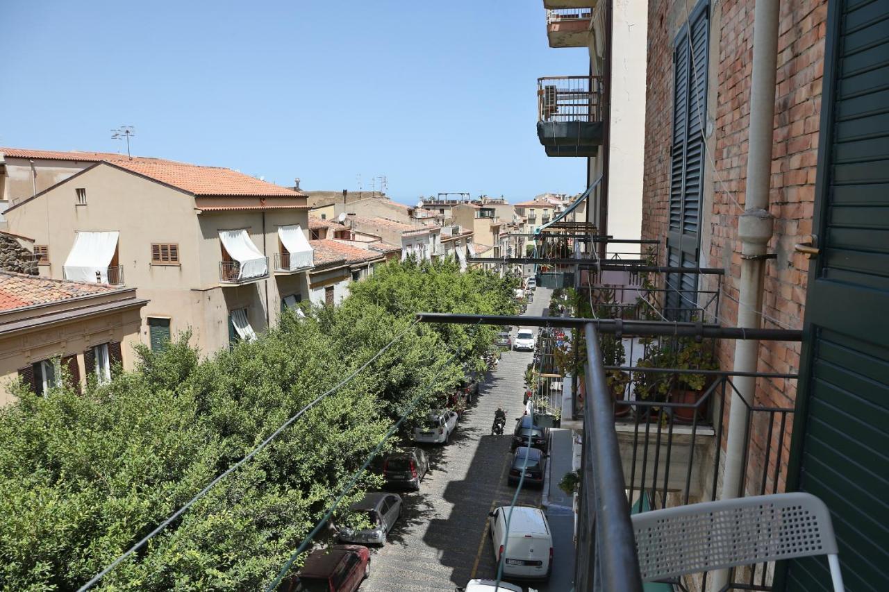 Sunny Flat - Self Apartments Cefalù Εξωτερικό φωτογραφία